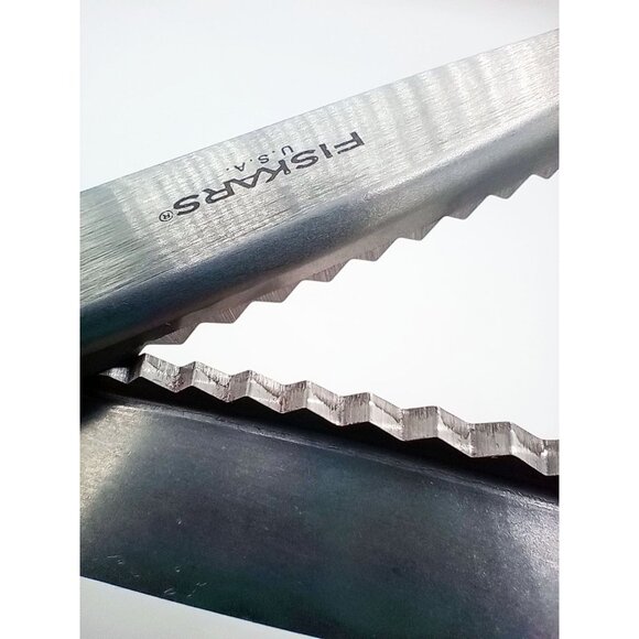 Fiskars Pinking Shears Scissors Orange Handle Stainless Steel Blade USA - Picture 8 of 10